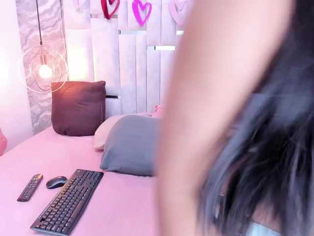 VeronicaLodge23 live cam on BongaCams