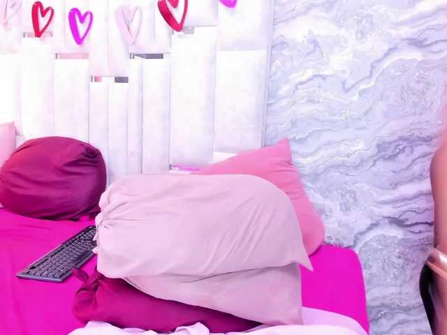 VeronicaLodge23 live cam on BongaCams