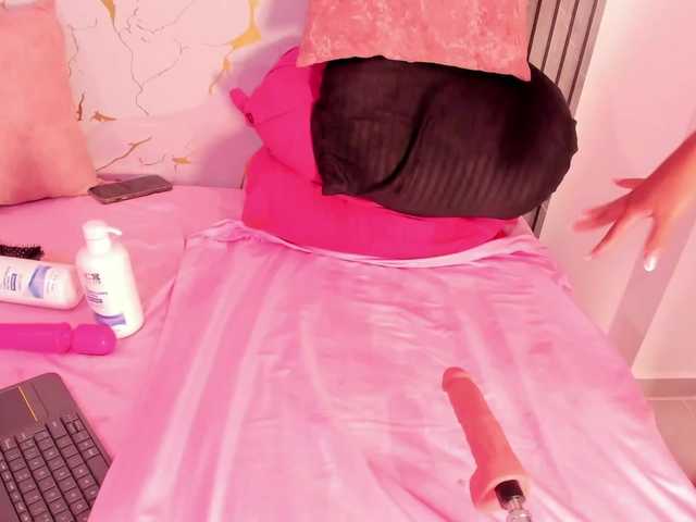 VeronicaLodge23 live cam on BongaCams