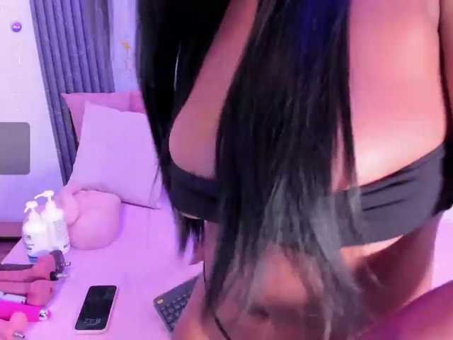 VeronicaLodge23 live cam on BongaCams