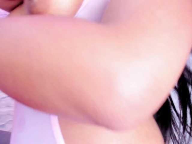 VeronicaLodge23 live cam on BongaCams