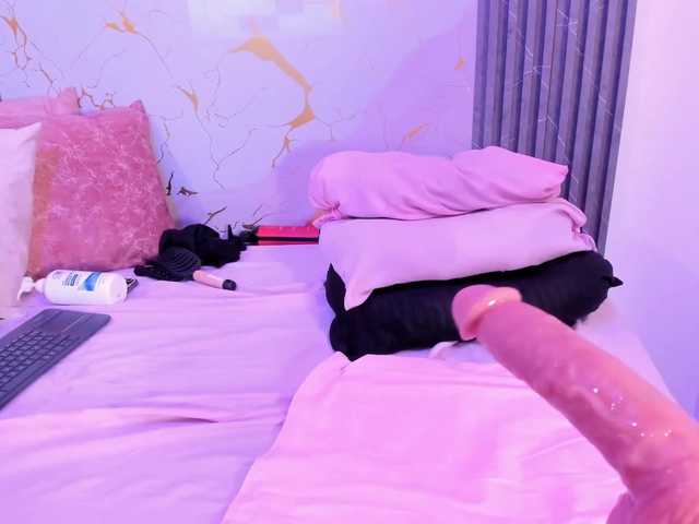 VeronicaLodge23 live cam on BongaCams