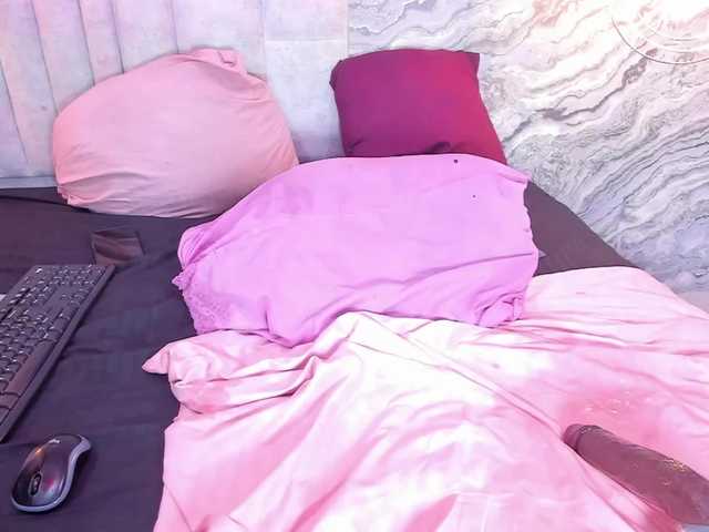 VeronicaLodge23 live cam on BongaCams