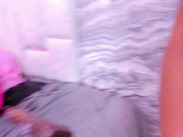 VeronicaLodge23 live cam on BongaCams