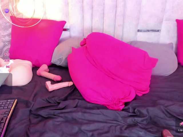 VeronicaLodge23 live cam on BongaCams