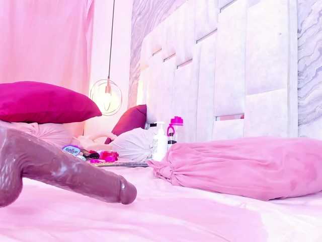 VeronicaLodge23 live cam on BongaCams