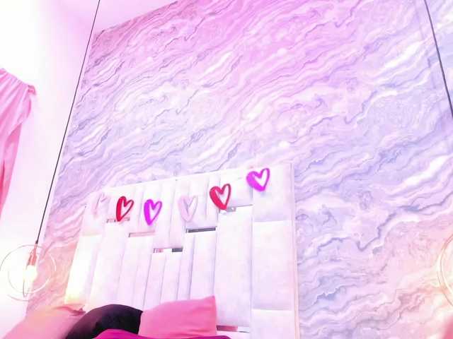 VeronicaLodge23 live cam on BongaCams