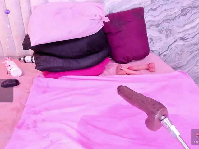 VeronicaLodge23 live cam on BongaCams