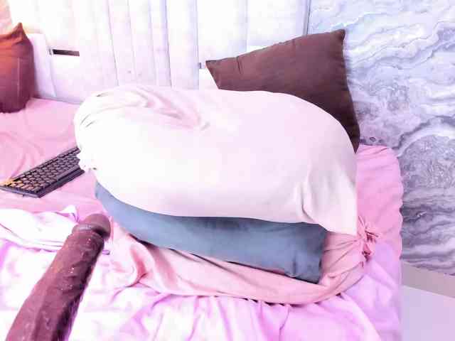 VeronicaLodge23 webcam