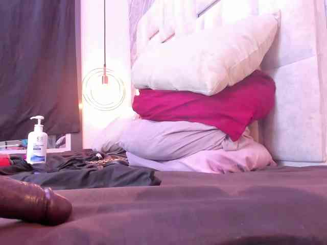VeronicaLodge23 webcam