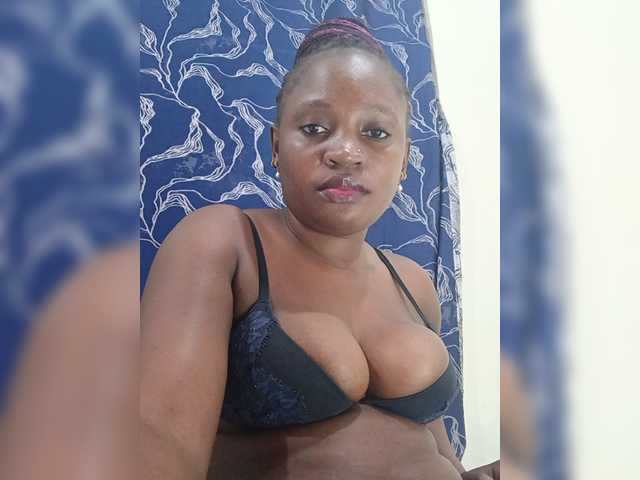 Cute031 live cam on BongaCams