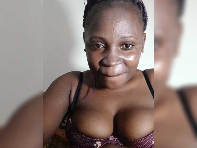 Cute031 live cam on BongaCams