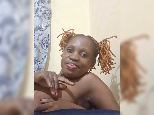Cute031 live cam on BongaCams