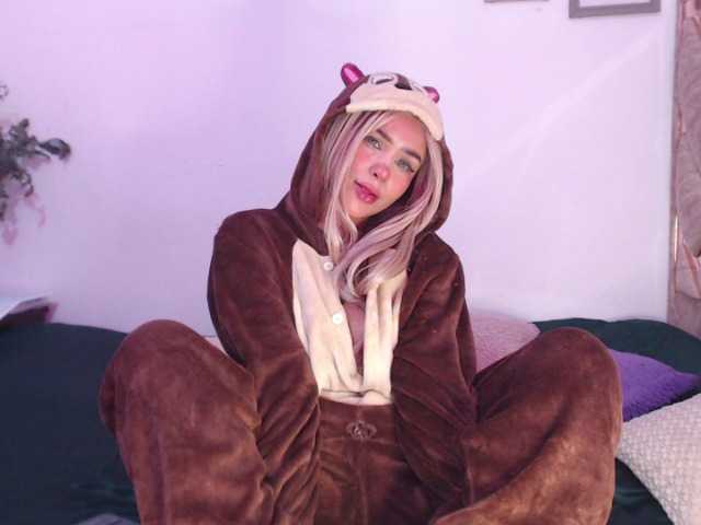 TessaM2 live cam on BongaCams