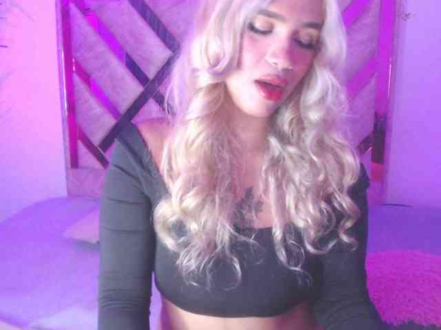 Lulusquirt webcam