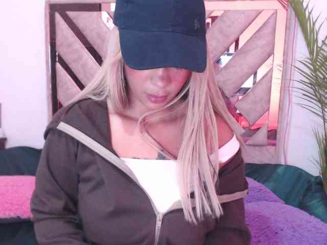Lulusquirt webcam