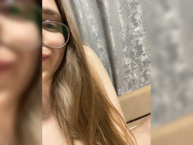go to chat with Relfia