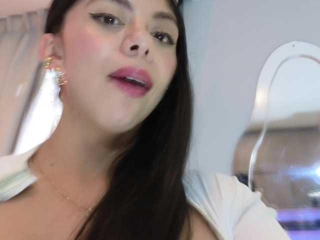 Cloesweety live cam on BongaCams