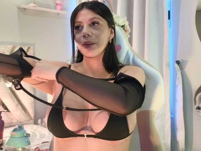 Cloesweety live cam on BongaCams