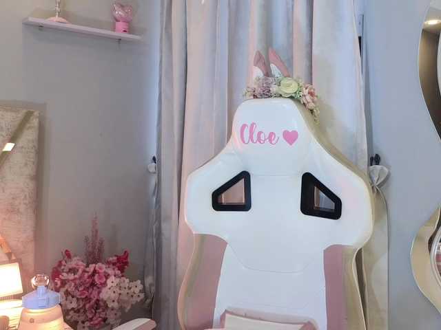 Cloesweety live cam on BongaCams