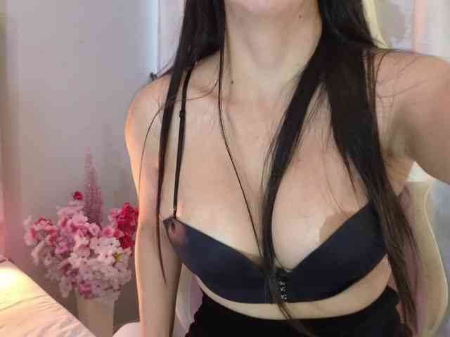 Модель: Dulce_Sammy