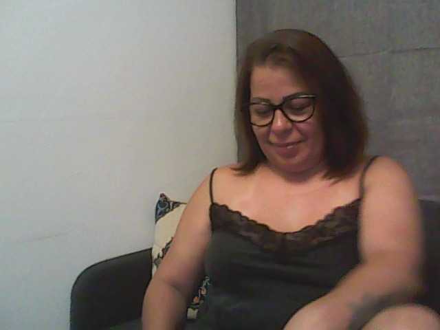 Tyara13 live webcam show