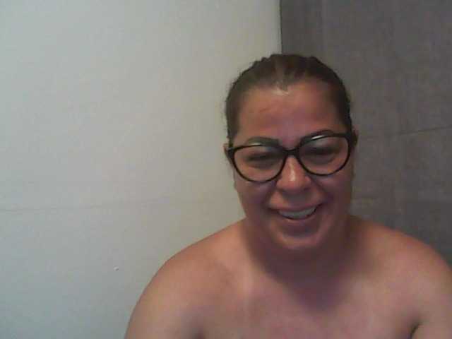 Tyara13 live webcam show