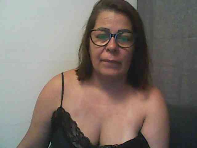 Tyara13 webcam