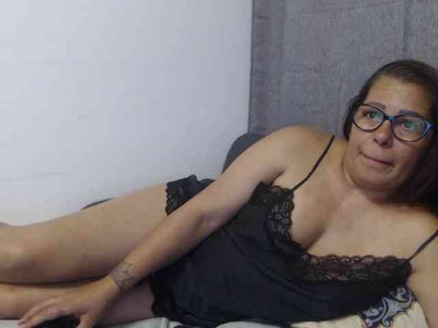 Modelo: Adele13