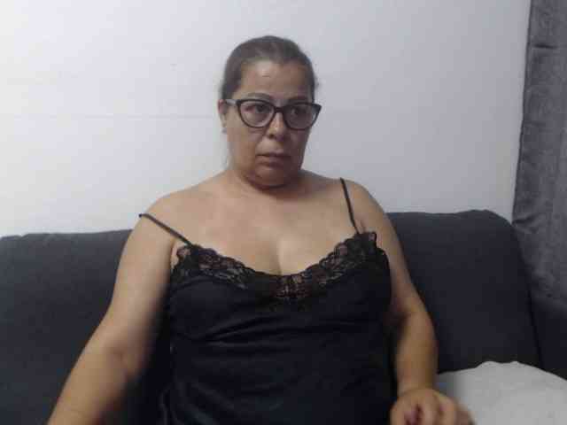 Adele13 webcam