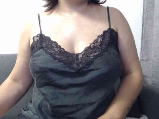 Tyara13 webcam