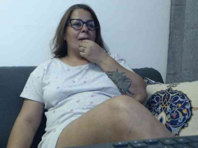 Tyara13 webcam