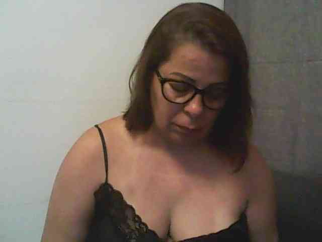 Tyara13 webcam