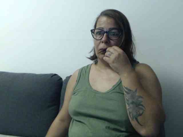 Tyara13 webcam
