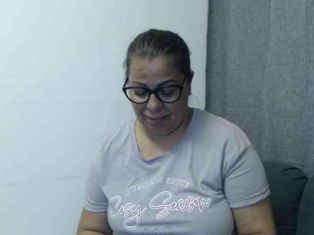 Adele13 webcam