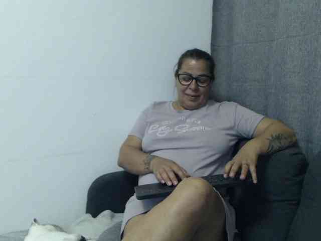 Adele13 webcam