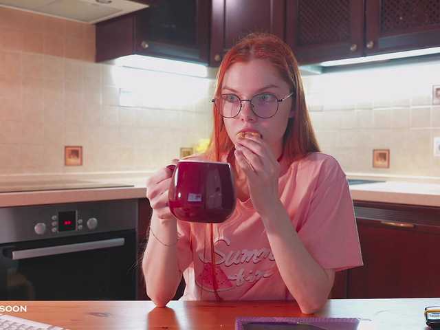 katy-ethereal live cam on BongaCams