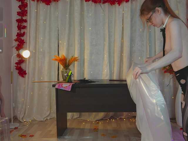 katy-ethereal live cam on BongaCams