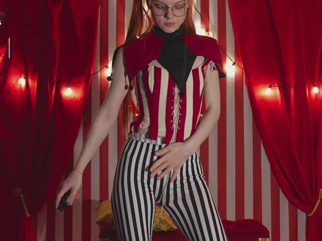 katy-ethereal live cam