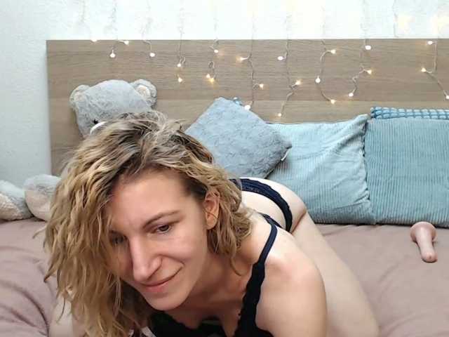SopheyMoon live cam on BongaCams
