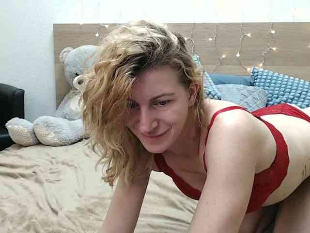 SopheyMoon webcam