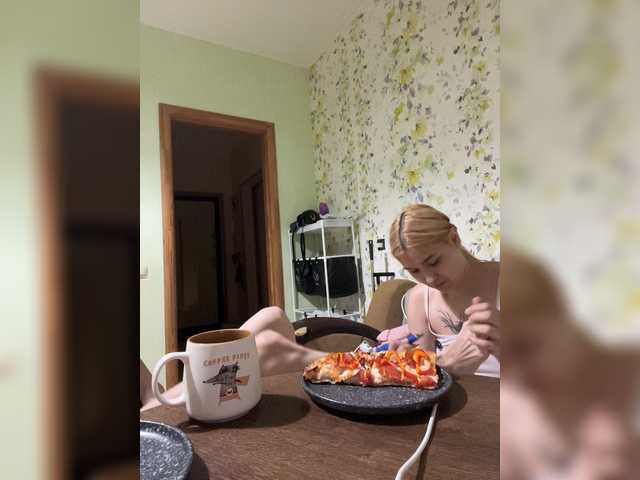 go to chat with -Zoe-Love-