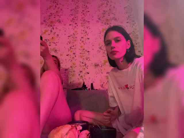 Модель: -Zoe-Love-