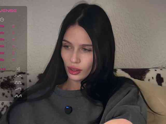 Model: _SweetZoe_