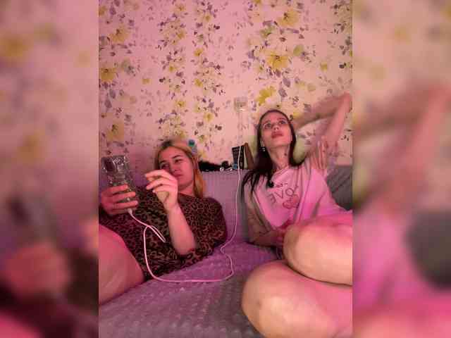 Модель: -Zoe-Love-