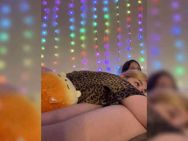 Модель: -Zoe-Love-