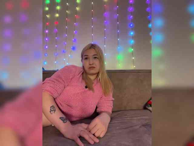 Модель: -Zoe-Love-