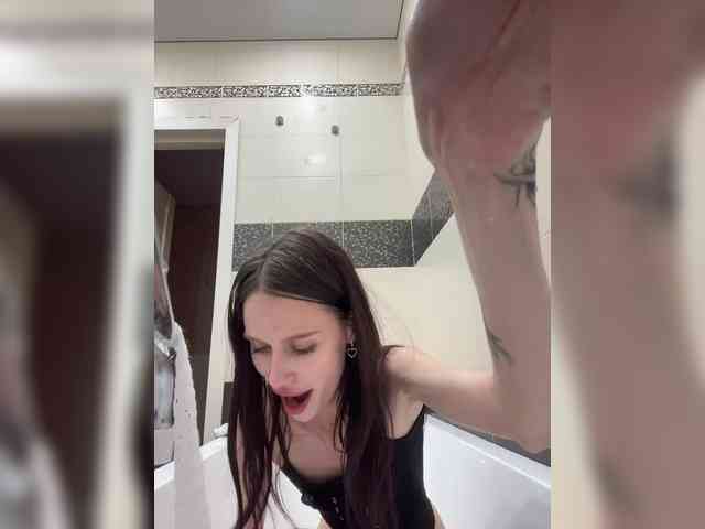 Модель: -Zoe-Love-