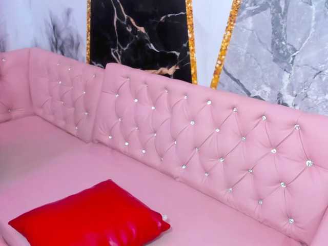 beautiful-skinny live cam on BongaCams