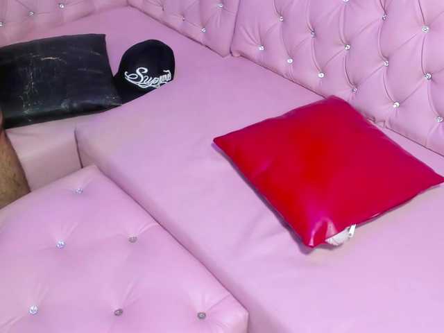 beautiful-skinny live cam on BongaCams
